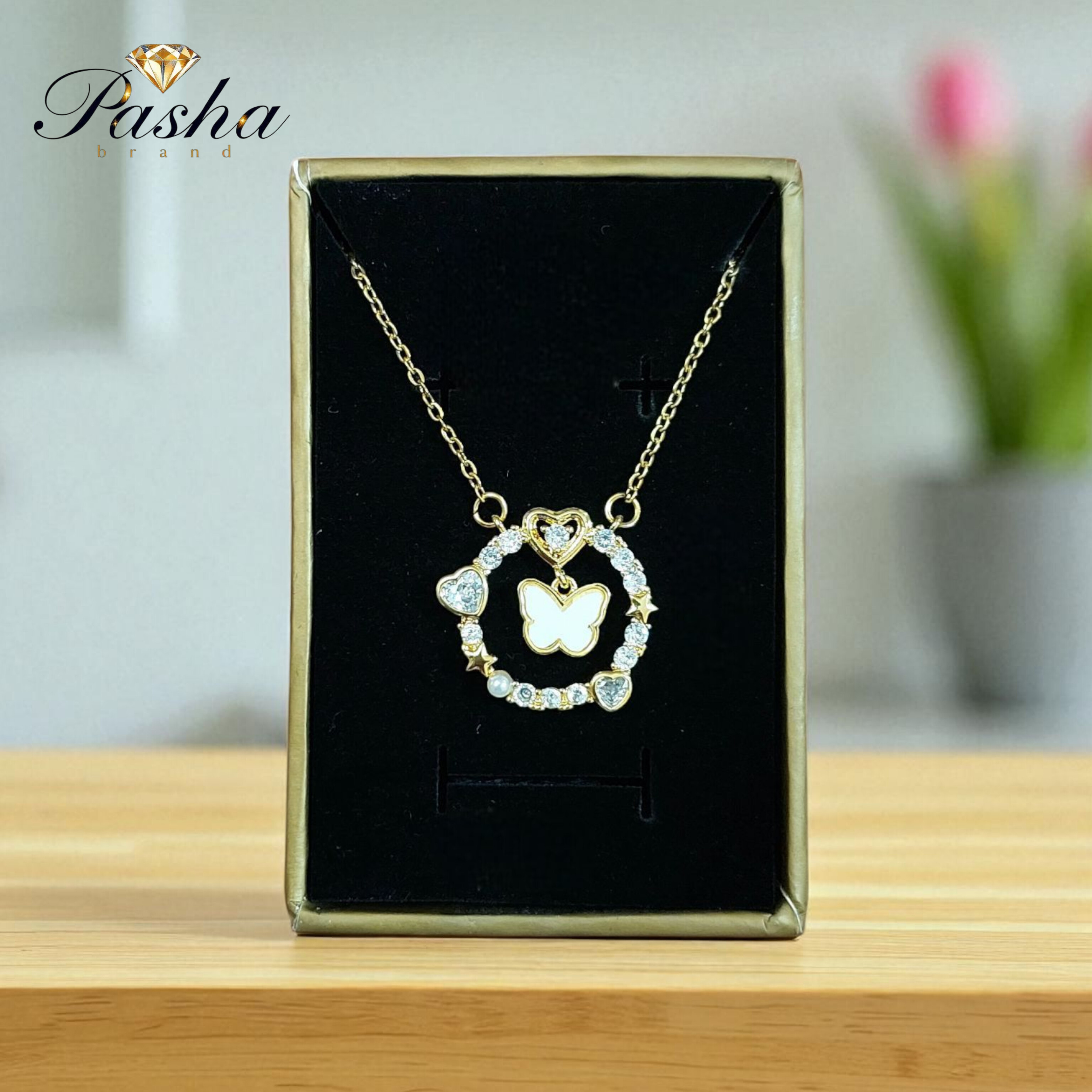 گردنبند شیک زنانه طرح پروانه نگین کاری شده