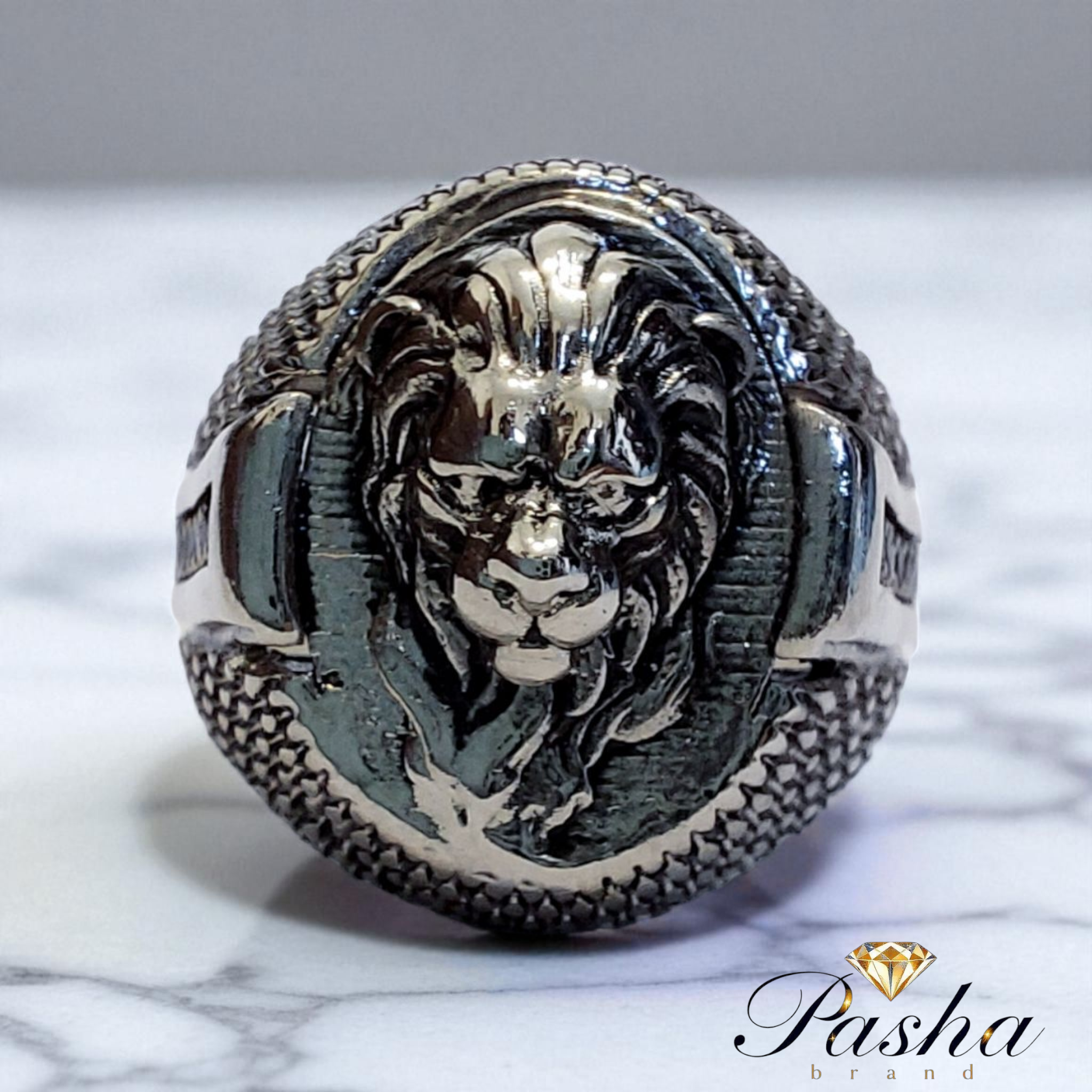 انگشتر نقره روس مردانه طرح شیر شاه