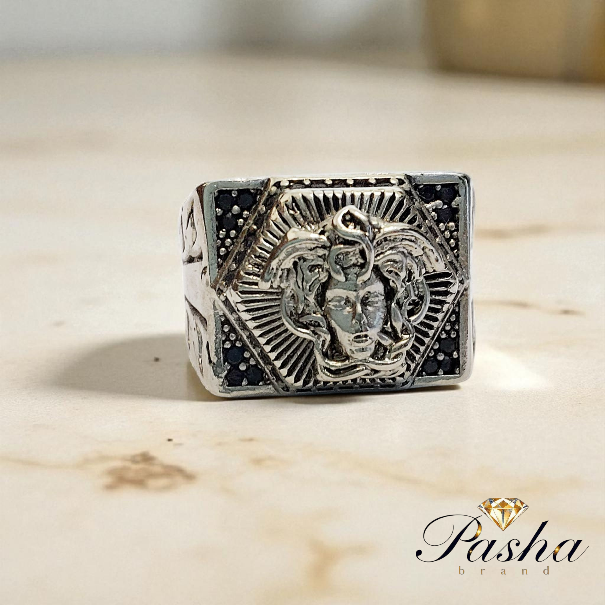 انگشتر نقره روس مردانه طرح ورساچه